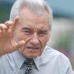 La vida y legado del evangelista Yiye Ávila evangelista yiye avila vida