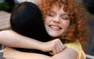 El significado espiritual del abrazo en la Biblia