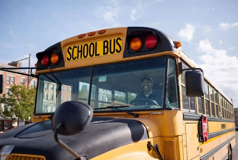 soñar con autobús escolar biblia